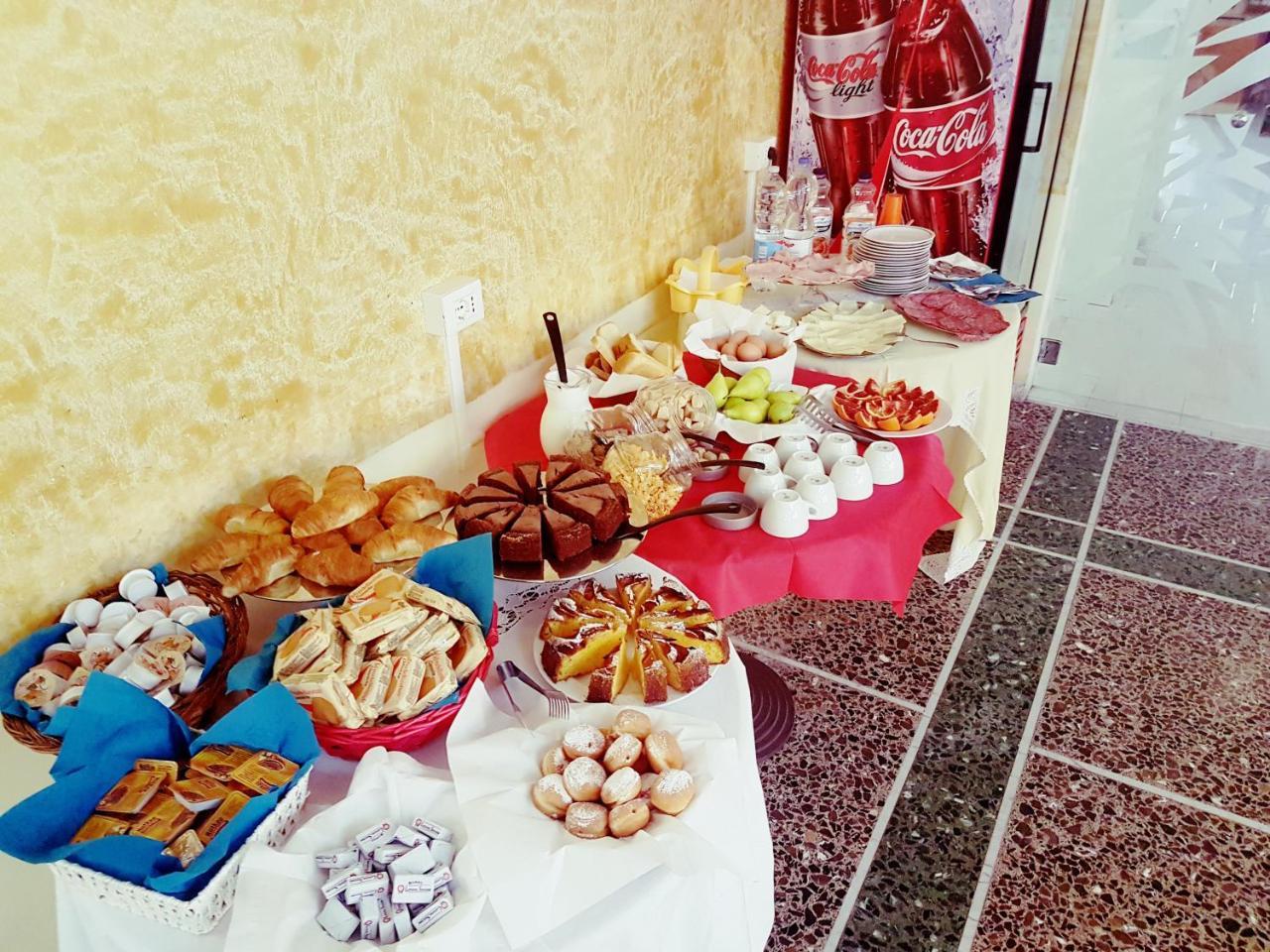 Hotel Giannella Rimini Buitenkant foto