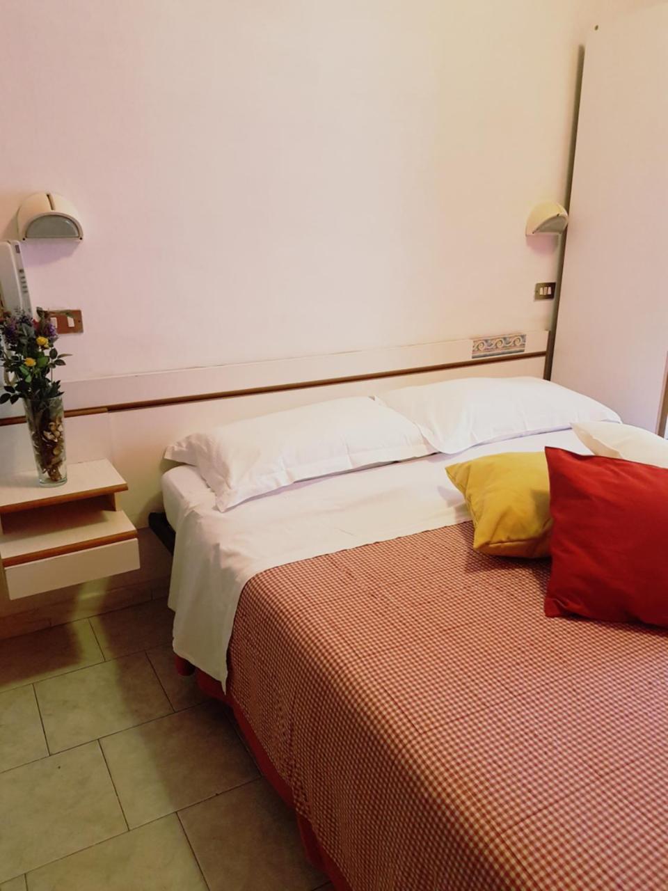Hotel Giannella Rimini Buitenkant foto