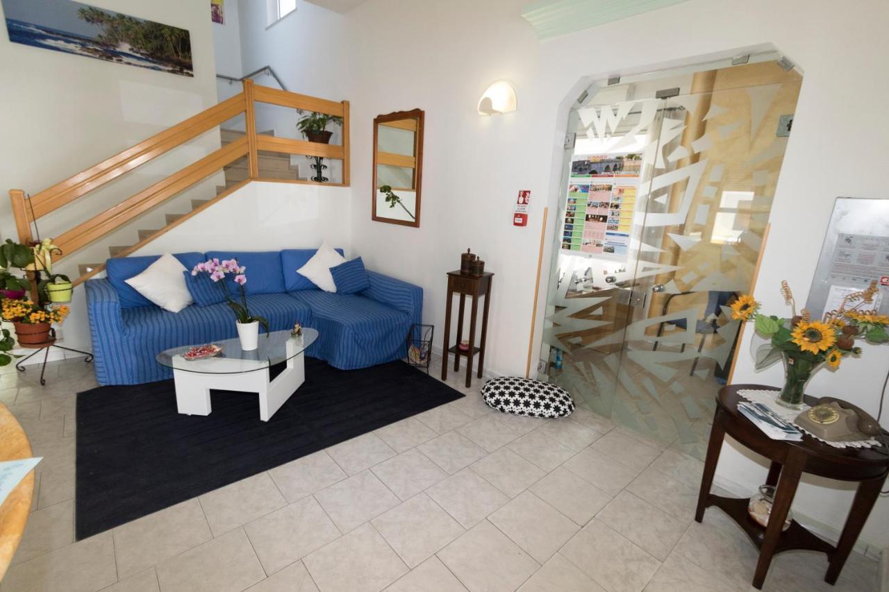 Hotel Giannella Rimini Buitenkant foto